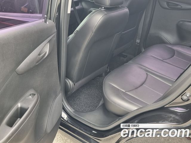 Chevrolet Korea Spark 2017 — photo 12
