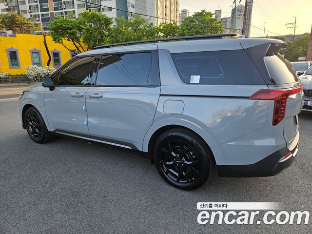 Kia Canival 2025 — photo 6