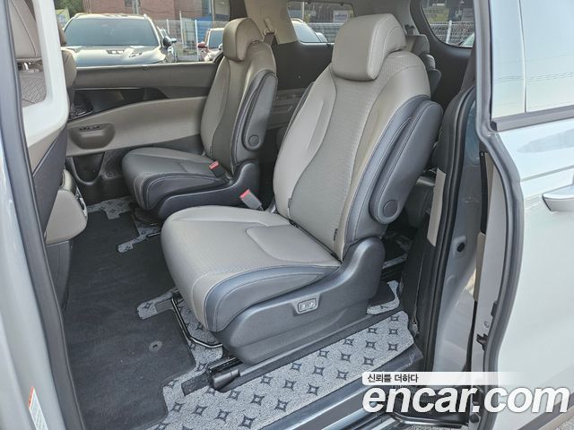 Kia Canival 2025 — photo 17