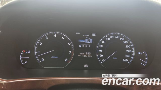 Hyundai Equus 2012 — photo 8