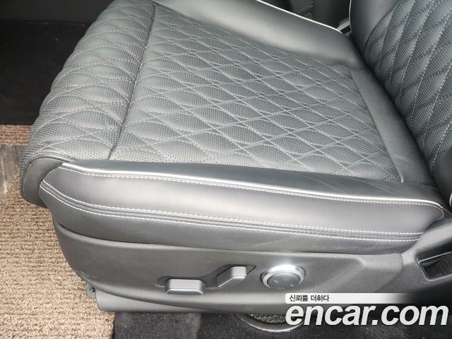 Genesis GV70 2024 — photo 15