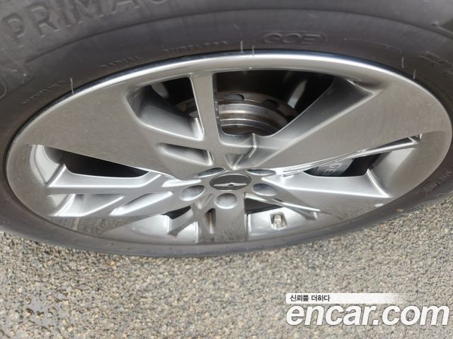 Genesis GV70 2024 — photo 17