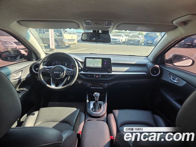Kia K3 2022 — photo 13