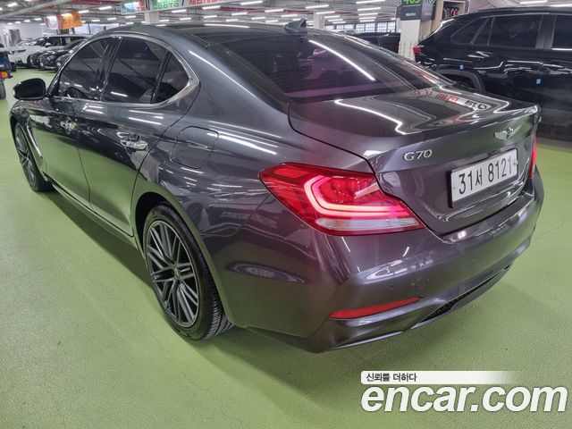 Genesis G70 2018 — photo 2