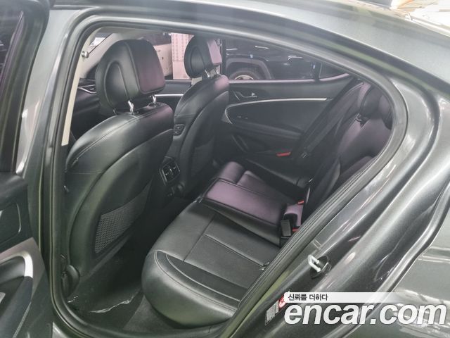 Genesis G70 2018 — photo 12