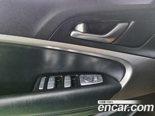 Genesis G70 2018 — photo 16