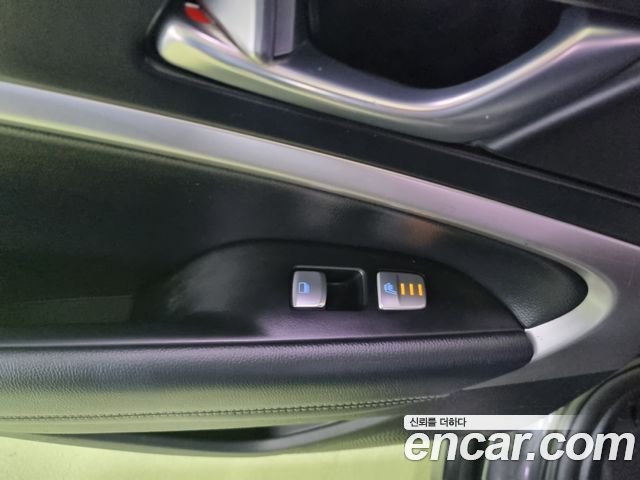 Genesis G70 2018 — photo 19