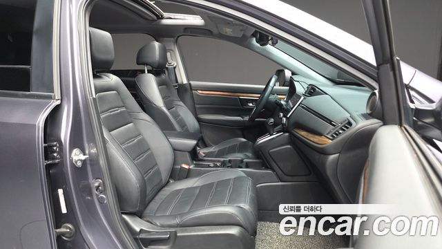 Honda CR-V 2019 — photo 17