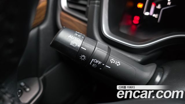 Honda CR-V 2019 — photo 28