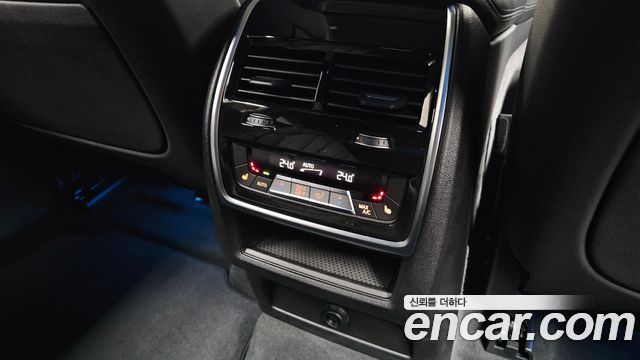 BMW X6 2025 — photo 24