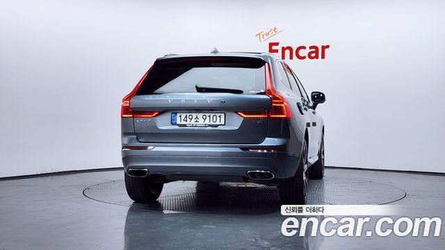 Volvo XC60 2021 — photo 4