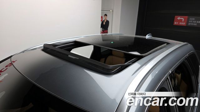 Volvo XC60 2021 — photo 25
