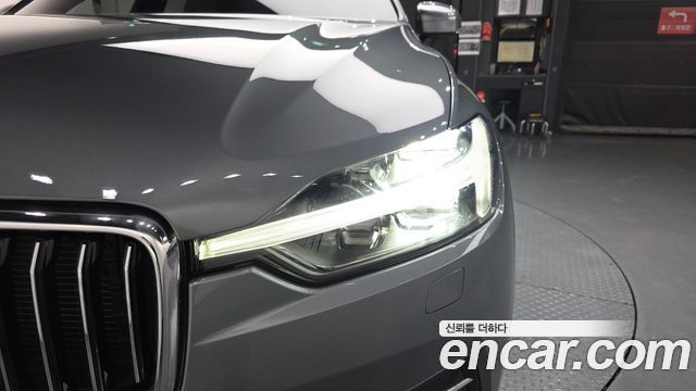 Volvo XC60 2021 — photo 8