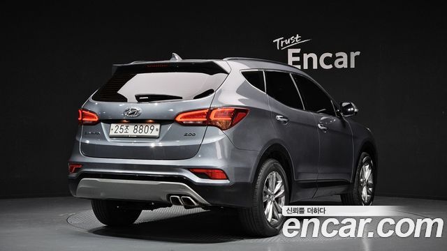 Hyundai Santafe 2018 — photo 2