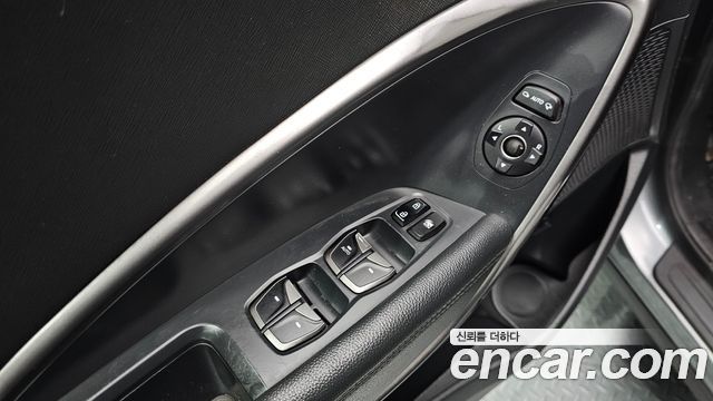 Hyundai Santafe 2018 — photo 12