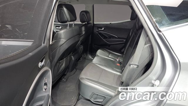 Hyundai Santafe 2018 — photo 18