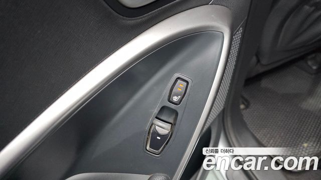 Hyundai Santafe 2018 — photo 19