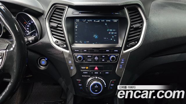 Hyundai Santafe 2018 — photo 20