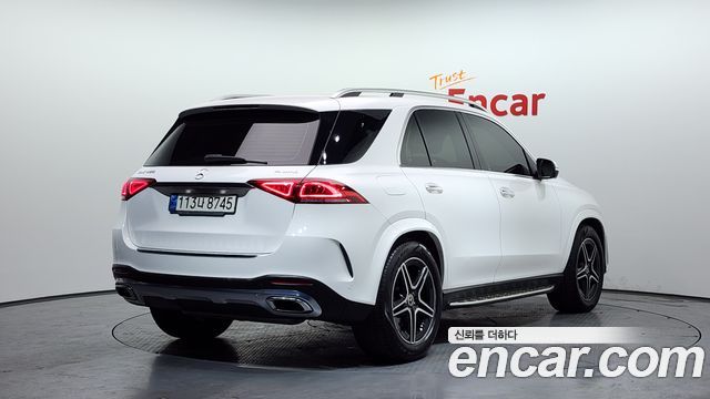 Mercedes-Benz GLE-Class 2021 — photo 2