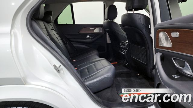 Mercedes-Benz GLE-Class 2021 — photo 12