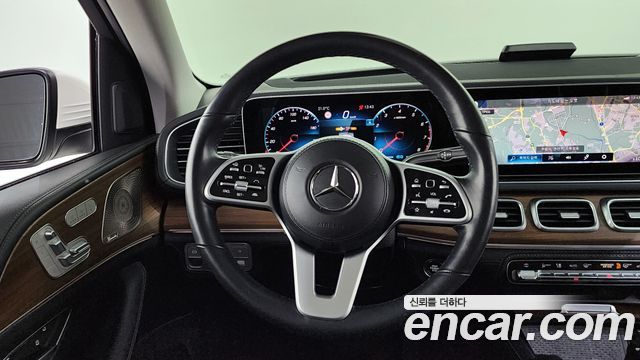 Mercedes-Benz GLE-Class 2021 — photo 13
