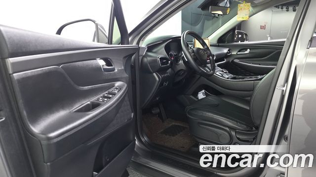 Hyundai Santafe 2023 — photo 13