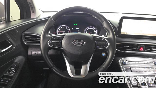 Hyundai Santafe 2023 — photo 19