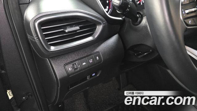 Hyundai Santafe 2023 — photo 29
