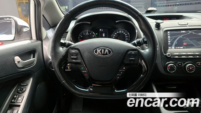 Kia K3 2018 — photo 19