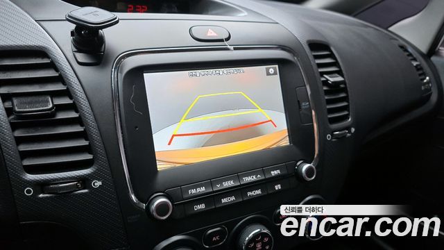 Kia K3 2018 — photo 21
