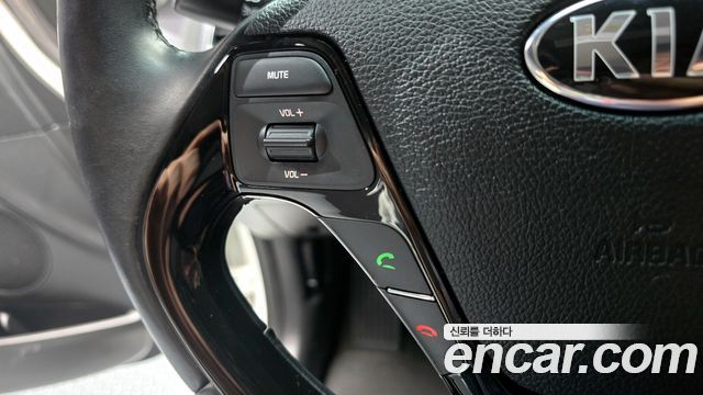 Kia K3 2018 — photo 22
