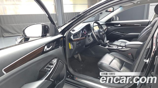 Kia K7 2018 — photo 10
