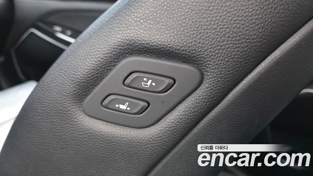 Kia K7 2018 — photo 17