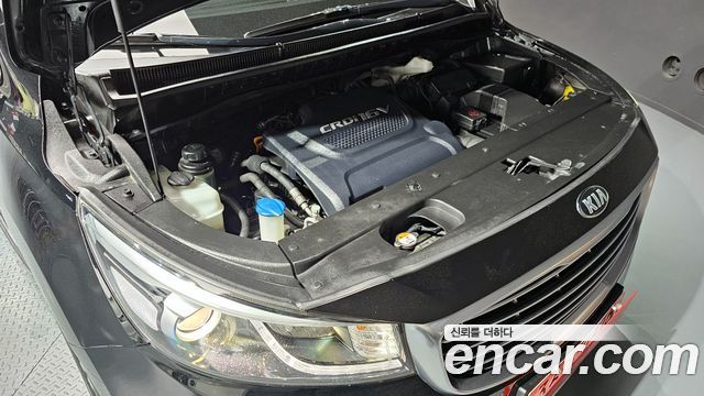 Kia Canival 2016 — photo 6