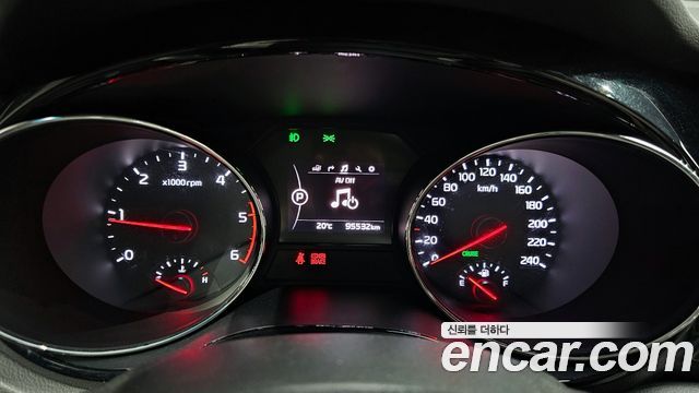 Kia Canival 2016 — photo 11