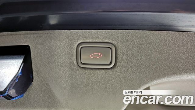 Kia Canival 2016 — photo 23