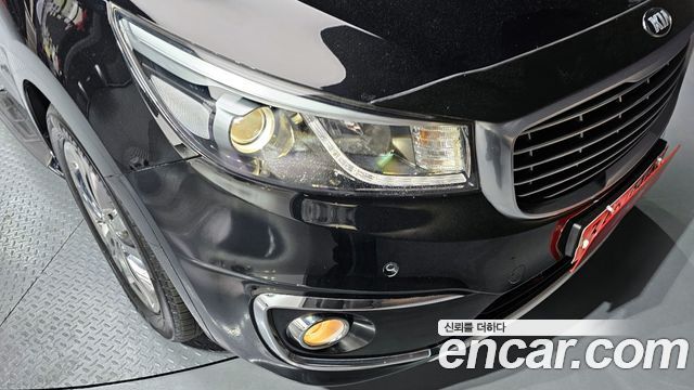 Kia Canival 2016 — photo 8