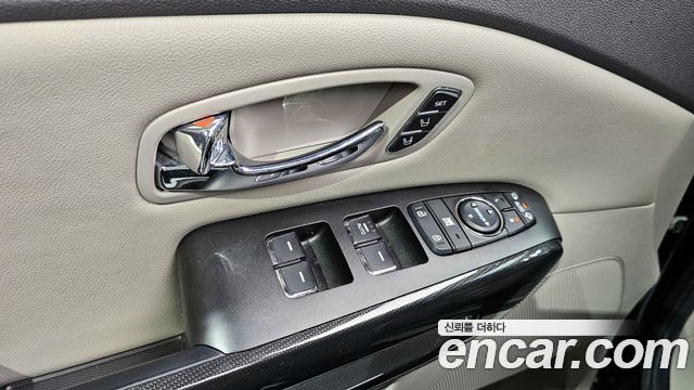 Kia Canival 2016 — photo 27