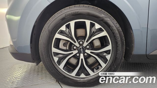 Kia Canival 2023 — photo 5