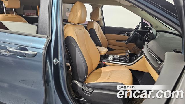 Kia Canival 2023 — photo 18