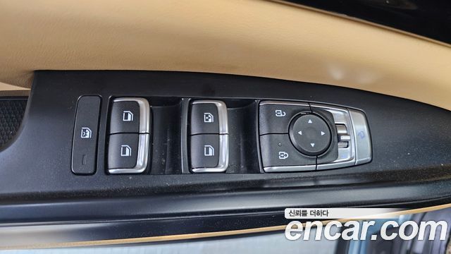 Kia Canival 2023 — photo 20