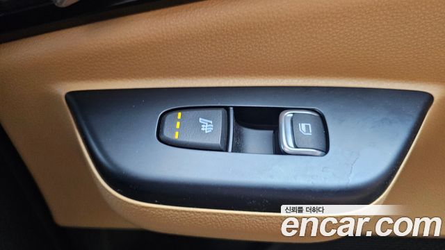 Kia Canival 2023 — photo 25