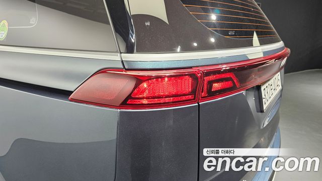 Kia Canival 2023 — photo 9