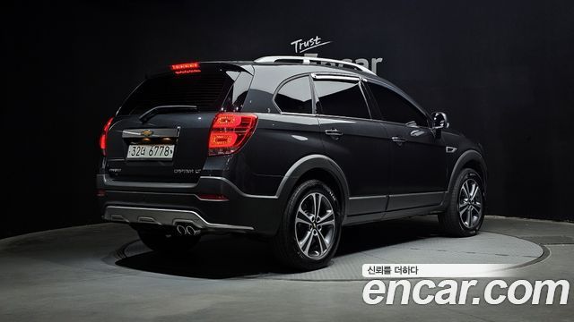 Chevrolet Korea Captiva 2018 — photo 2