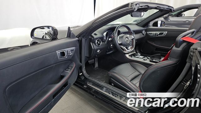 Mercedes-Benz SLC-Class 2017 — photo 10