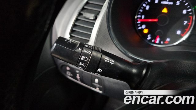 Kia K3 2017 — photo 24