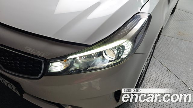 Kia K3 2017 — photo 8