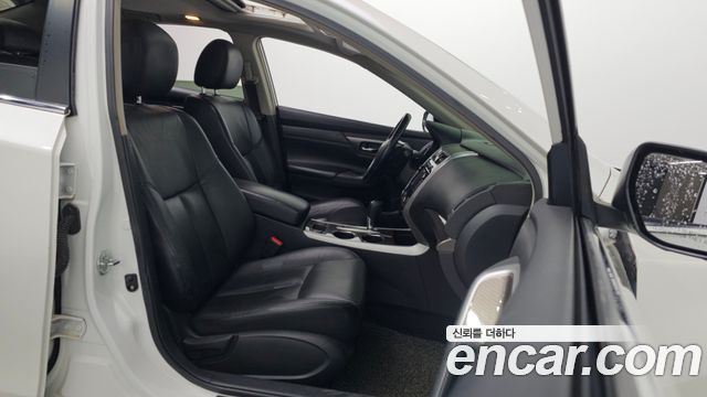 Nissan Altima 2013 — photo 11