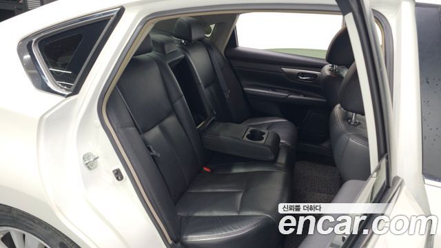 Nissan Altima 2013 — photo 12