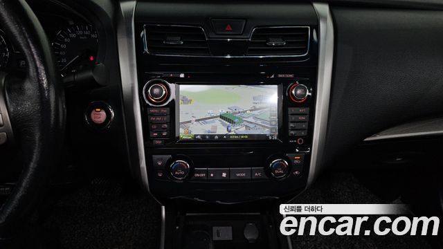 Nissan Altima 2013 — photo 15